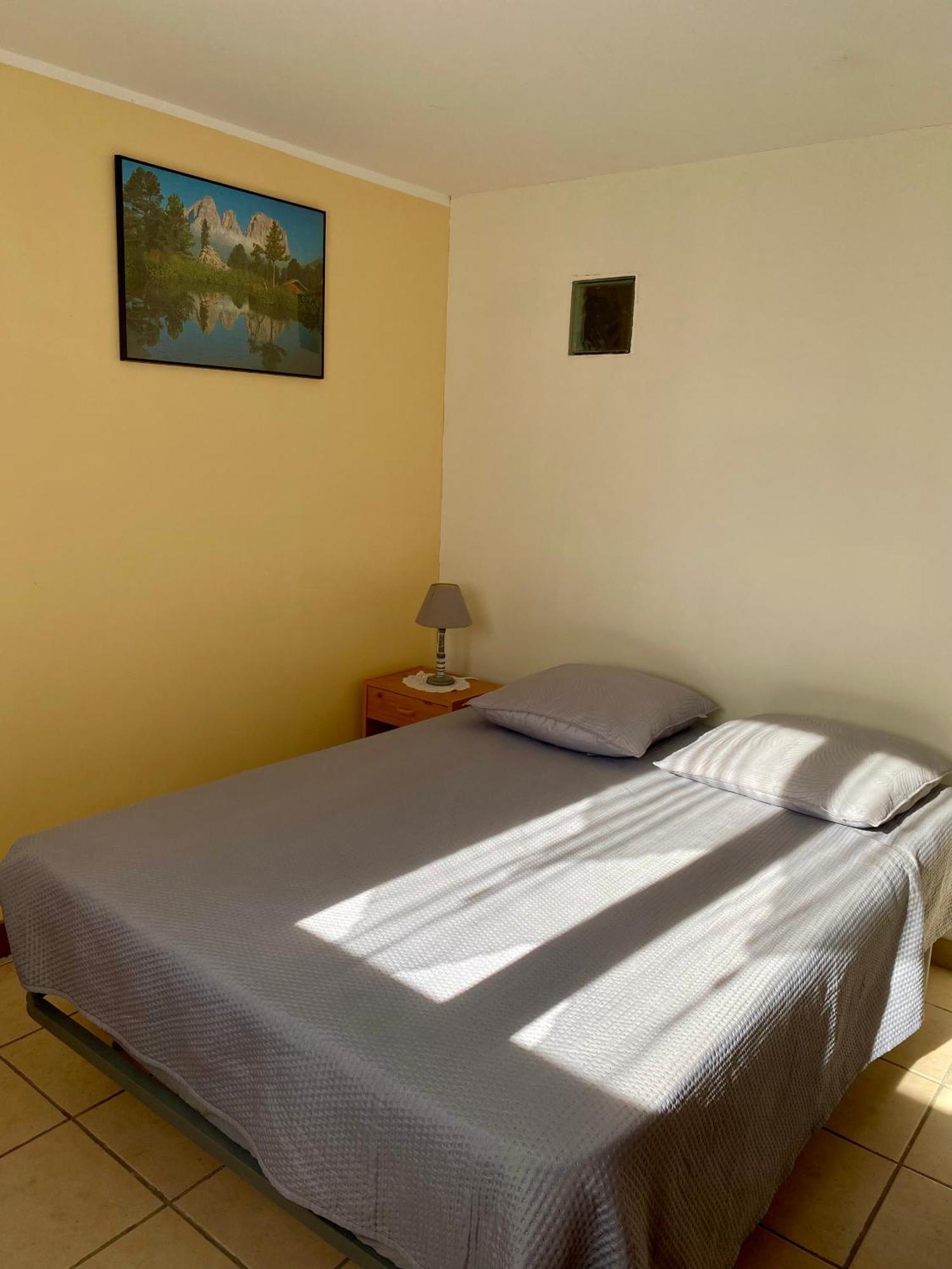 Le Micocoulier Apartment La Crau Bagian luar foto